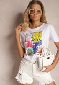 Renee - Biały Casualowy T-shirt z Bawełny Ozdobiony Tropikalnym Motywem Adrinea. Okazja: na co dzień. Kolor: biały. Materiał: bawełna. Wzór: aplikacja. Styl: casual #4