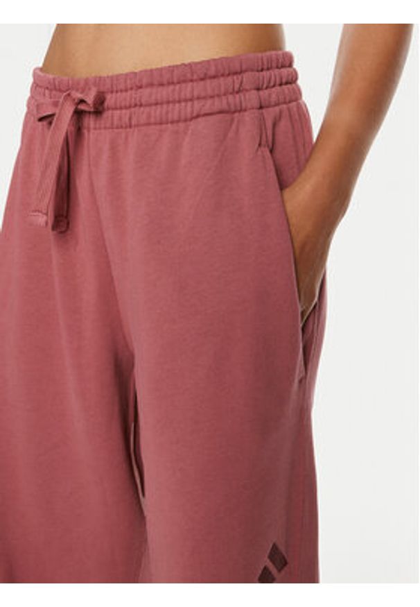 Adidas - adidas Spodnie dresowe ALL SZN French Terry IY6815 Różowy Loose Fit. Kolor: różowy. Materiał: bawełna