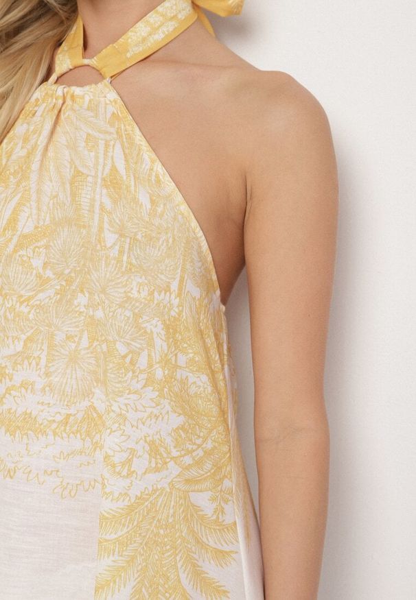 Born2be - Żółta Sukienka z Wiskozą i Motywem Palm z Wiązaniem Izomara. Okazja: na spacer, na co dzień. Kolor: żółty. Materiał: wiskoza. Sezon: lato. Styl: casual, elegancki