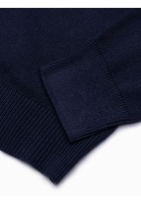 Ombre Clothing - Sweter męski z haftem - granatowy V22 E191 - XXL. Kolor: niebieski. Materiał: dzianina, materiał, wiskoza, nylon. Wzór: haft. Styl: klasyczny, elegancki