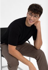 Volcano - T-shirt basic z dzianiny TM-BURRO. Materiał: dzianina. Długość rękawa: krótki rękaw. Długość: krótkie. Wzór: gładki. Styl: klasyczny #1