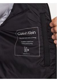 Calvin Klein Kurtka puchowa K10K111464 Czarny Regular Fit. Kolor: czarny. Materiał: puch, syntetyk #4