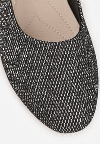 Born2be - Czarne Płaskie Balerinki Wsuwane Ozdobione Brokatem Joanmarie. Okazja: na co dzień. Zapięcie: bez zapięcia. Kolor: czarny. Wzór: aplikacja. Obcas: na płaskiej podeszwie. Styl: glamour, casual #8