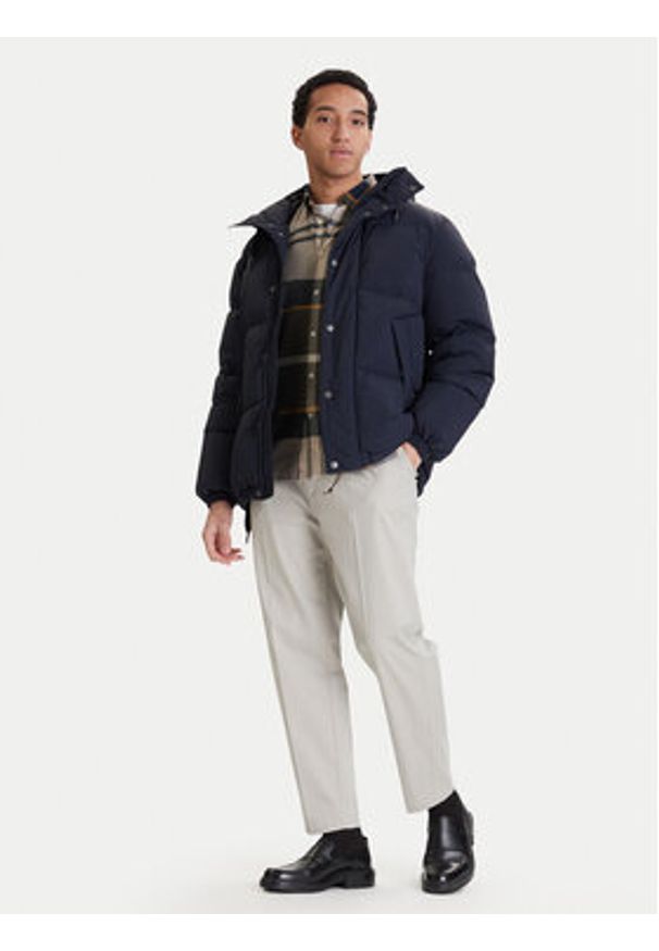 GANT - Gant Kurtka puchowa 7006567 Granatowy Regular Fit. Kolor: niebieski. Materiał: syntetyk