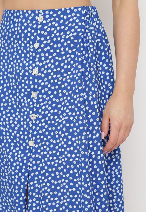 Born2be - Niebieska Spódnica z Gumką w Pasie z Rozcięciem z Boku Comella. Okazja: na co dzień, na spotkanie biznesowe. Kolor: niebieski. Styl: casual, biznesowy, elegancki