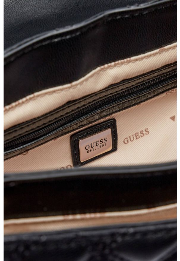 Guess - GUESS Czarna pikowana torebka damska Giully 2. Kolor: czarny. Materiał: pikowane. Styl: elegancki