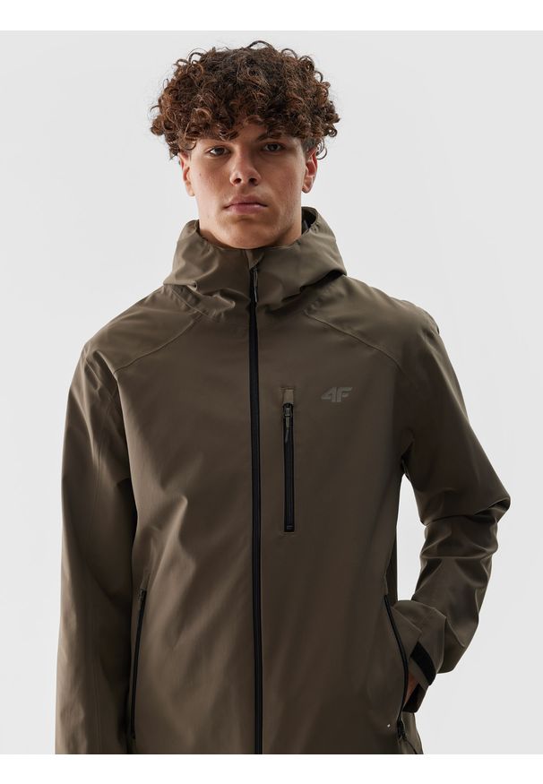 4f - 4F Kurtka przejściowa membrana 5000 męska - khaki 3XL. Okazja: na co dzień. Typ kołnierza: kaptur, kołnierzyk stójkowy. Kolor: oliwkowy, wielokolorowy, brązowy. Materiał: syntetyk, dzianina, tkanina, materiał. Wzór: gładki. Styl: casual, sportowy, klasyczny