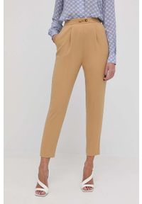 Elisabetta Franchi spodnie damskie kolor beżowy proste high waist. Okazja: na co dzień. Stan: podwyższony. Kolor: beżowy. Materiał: tkanina. Styl: casual #1