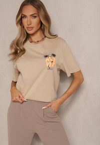 Renee - Jasnobeżowa Bawełniana Koszulka z Palmami Sunisora. Okazja: na co dzień. Kolor: beżowy. Materiał: bawełna. Wzór: aplikacja. Sezon: lato. Styl: casual