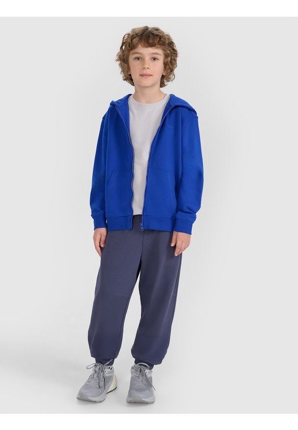 4f - 4F Bluza dresowa rozpinana z kapturem chłopięca - niebieska 140 (9-10 lat). Okazja: na co dzień. Typ kołnierza: kaptur. Kolor: niebieski. Materiał: dresówka. Wzór: gładki, ze splotem. Sezon: lato. Styl: casual, sportowy