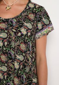 Born2be - Czarno-Zielona Wiskozowa Sukienka Rozkloszowana we Wzór Paisley Mastis. Kolor: czarny. Materiał: wiskoza. Wzór: paisley #5