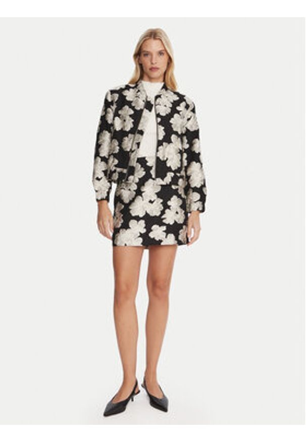 French Connection Kurtka bomber 75ZAF Czarny Boxy Fit. Kolor: czarny. Materiał: syntetyk
