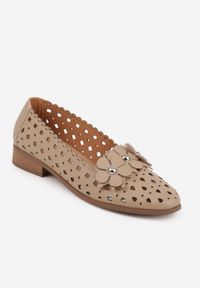 Born2be - Beżowe Ażurowe Półbuty w Stylu Mokasynów ze Skóry Naturalnej z Kwiatami 3D Uriloria. Okazja: na co dzień, do pracy. Kolor: beżowy. Materiał: skóra. Szerokość cholewki: normalna. Wzór: ażurowy, kwiaty. Sezon: wiosna, lato. Styl: casual, klasyczny, elegancki #9