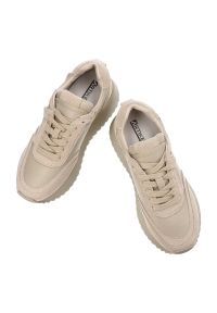 Beżowe Sneakersy Artiker Modne Obuwie Damskie. Okazja: na co dzień. Kolor: beżowy. Materiał: zamsz, skóra. Wzór: gładki. Styl: casual, wizytowy #4