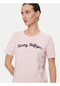 TOMMY HILFIGER - Tommy Hilfiger T-Shirt Script WW0WW42589 Różowy Regular Fit. Kolor: różowy. Materiał: bawełna
