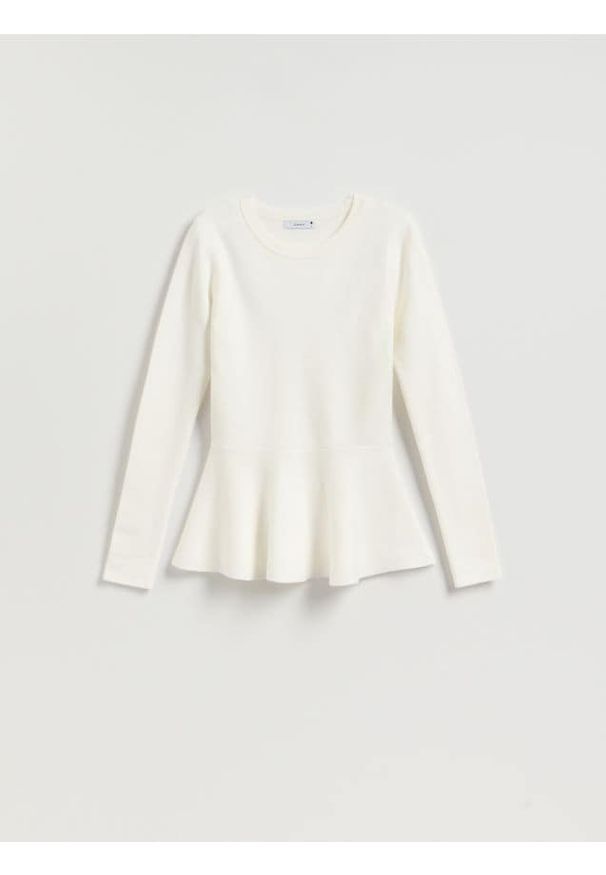 Reserved - Sweter z baskinką - kremowy. Kolor: kremowy. Materiał: wiskoza, dzianina
