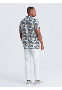 Ombre Clothing - Wiskozowa wzorzysta męska koszula z krótkim rękawem – palmy V7 - Rozmiar: L. Okazja: na co dzień. Kolor: biały. Materiał: wiskoza. Długość rękawa: krótki rękaw. Długość: krótkie. Wzór: gładki, kolorowy. Styl: klasyczny, wakacyjny, casual #7