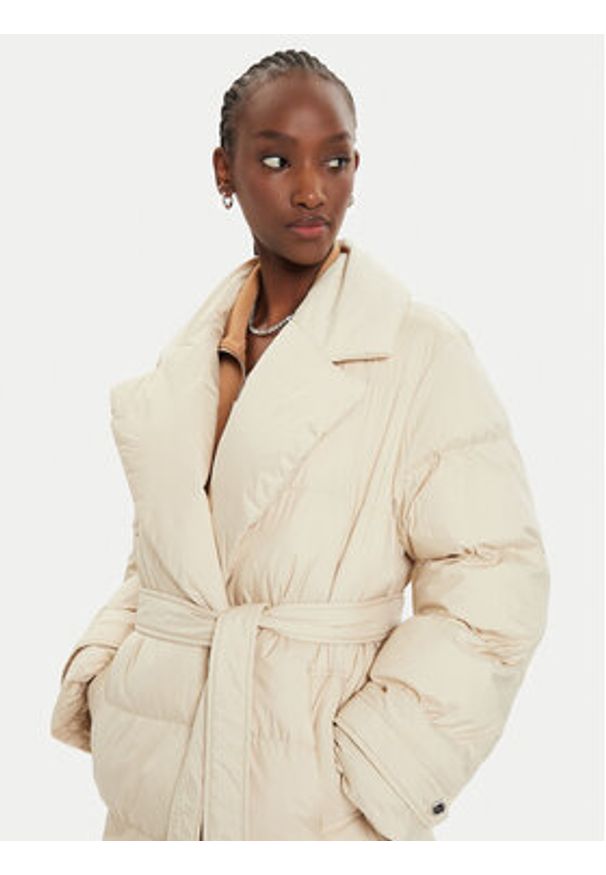 Pinko - PINKO Kurtka zimowa Taccuino 103829 A0L5 Écru Regular Fit. Materiał: syntetyk. Sezon: zima