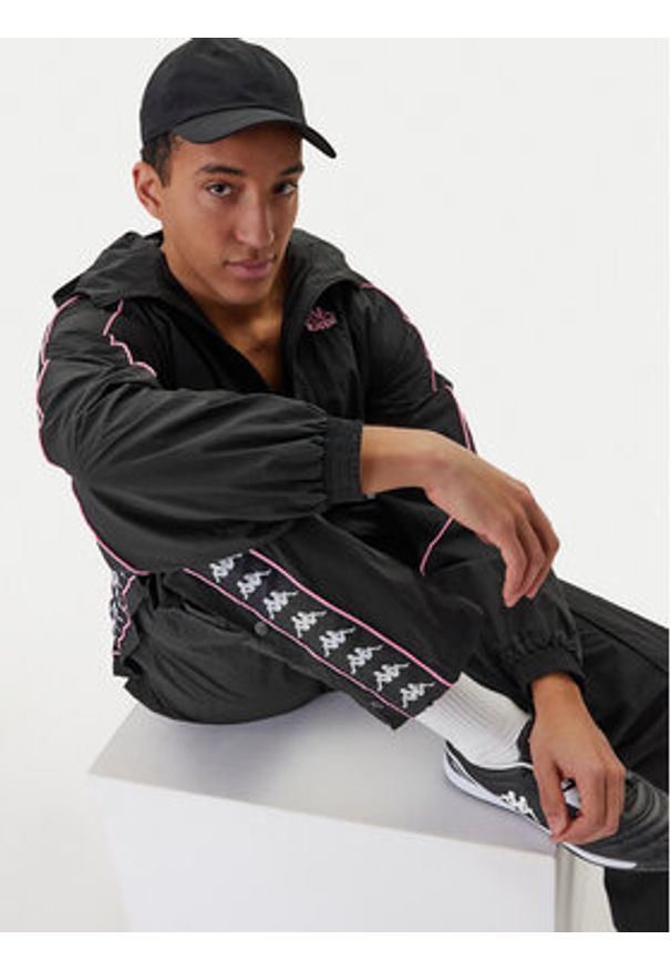 Kappa Wiatrówka Banda Silas 37222WW Czarny Comfort Fit. Kolor: czarny. Materiał: syntetyk