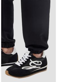 Guess - GUESS Czarne damskie spodnie dresowe Primula, Rozmiar XS. Kolor: czarny. Materiał: dresówka #4