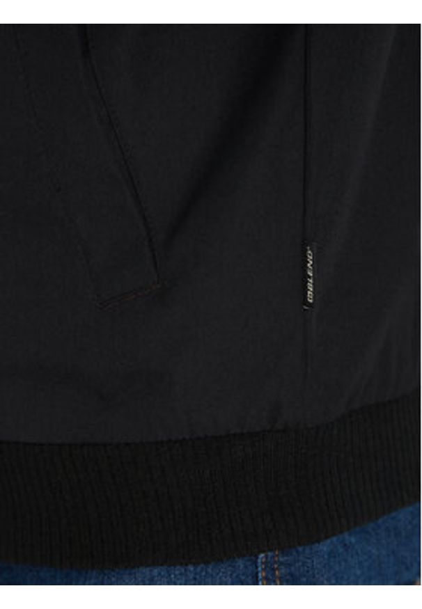 Blend Kurtka bomber 20717872 Czarny Regular Fit. Kolor: czarny. Materiał: syntetyk