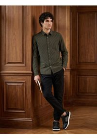Sinsay - Bawełniana koszula slim fit w kratę - zielony. Kolor: zielony. Materiał: bawełna #1