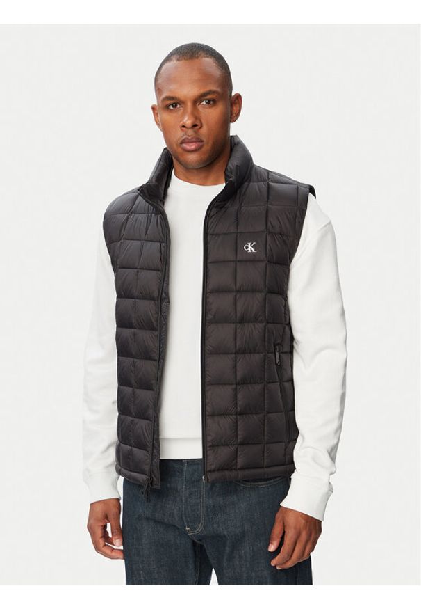 Calvin Klein Jeans Kamizelka LV04RG507G Czarny Regular Fit. Kolor: czarny. Materiał: syntetyk