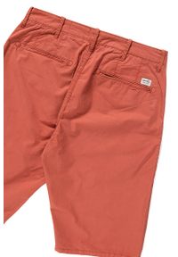 Wrangler - SPODENKI MĘSKIE WRANGLER CHINO SHORTS SPICE W14MLL89T. Materiał: materiał. Wzór: aplikacja #9