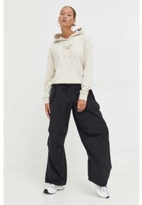 Tommy Jeans bluza damska kolor beżowy z kapturem z nadrukiem. Typ kołnierza: kaptur. Kolor: beżowy. Wzór: nadruk #3