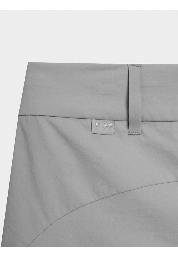 4f - 4F Spodenki casual męskie 4F x Robert Lewandowski XL. Okazja: na co dzień. Kolor: szary. Materiał: tkanina, bawełna, materiał. Wzór: haft. Sezon: lato. Styl: casual