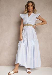 Renee - Jasnoniebieska Rozkloszowana Sukienka z Bawełny w Stylu Boho z Paskiem z Klamrą Iffarisa. Okazja: na co dzień. Typ kołnierza: dekolt w serek. Kolor: niebieski. Materiał: bawełna. Sezon: lato, wiosna. Typ sukienki: rozkloszowane. Styl: boho