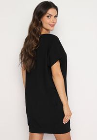 Born2be - Czarna Pudełkowa Sukienka T-shirtowa o Krótkim Kroju Orlella. Kolor: czarny. Sezon: lato