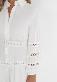 Born2be - Biała Sukienka z Paskiem Dorica. Kolor: biały. Długość rękawa: długi rękaw. Wzór: aplikacja, ażurowy. Sezon: lato. Typ sukienki: koszulowe. Styl: boho. Długość: maxi #3