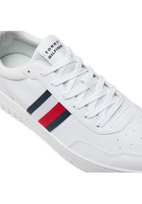 TOMMY HILFIGER - Tommy Hilfiger Sneakersy Th Basket Core Lite FM0FM05116 Biały. Kolor: biały. Materiał: materiał #5