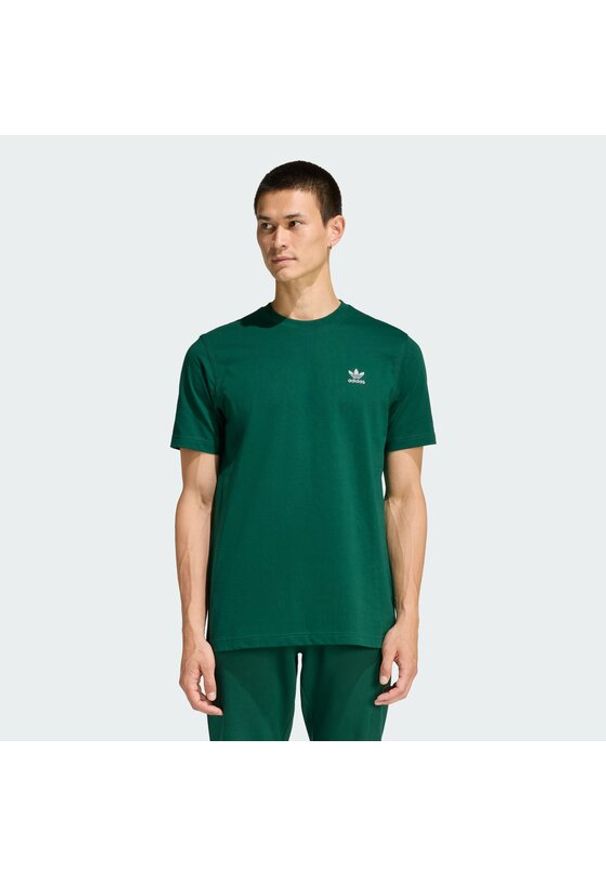 Adidas - adidas T-Shirt Trefoil Essentials KD1323 Zielony Regular Fit. Kolor: zielony. Materiał: bawełna