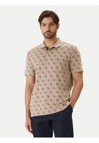 Guess Polo M6GP04 K3073 Beżowy Regular Fit. Typ kołnierza: polo. Kolor: beżowy. Materiał: syntetyk, bawełna #1