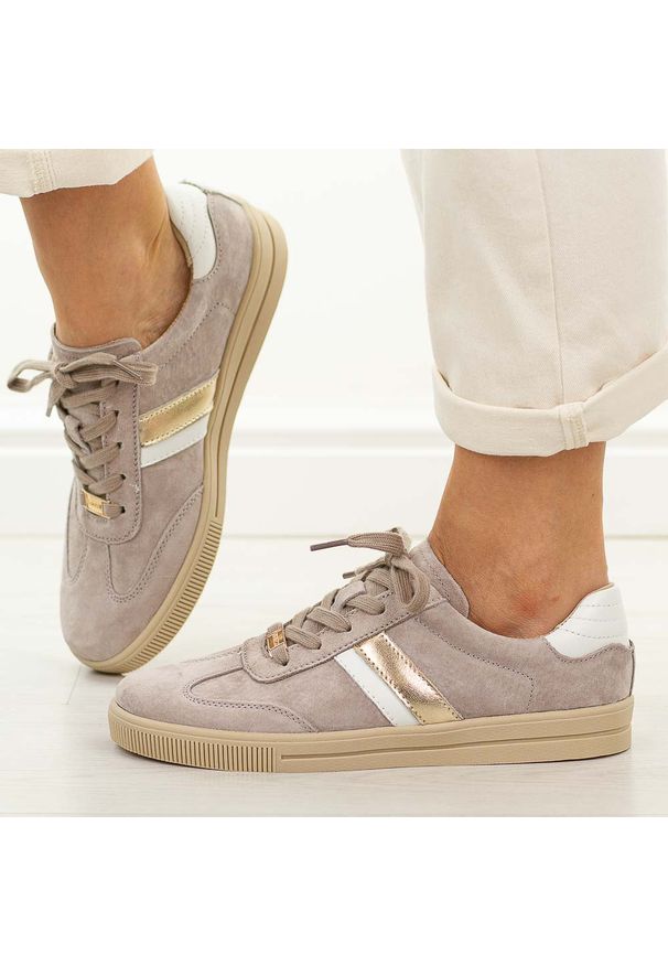 Beżowe skórzane półbuty damskie Vinceza 79601. Okazja: na spacer, na co dzień. Kolor: beżowy. Materiał: skóra, nubuk. Szerokość cholewki: normalna. Sezon: wiosna, jesień, lato. Obcas: na płaskiej podeszwie. Styl: casual, elegancki, klasyczny