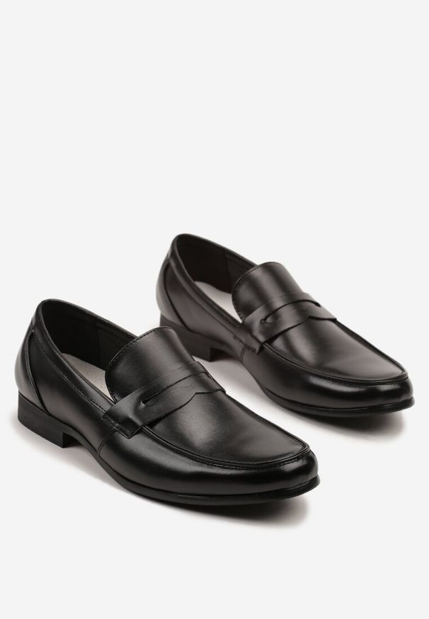 Born2be - Czarne Półbuty Loafersy ze Skórzaną Wkładką Vevorina. Okazja: na co dzień, na imprezę. Kolor: czarny. Materiał: skóra. Wzór: aplikacja. Styl: wizytowy, elegancki, casual