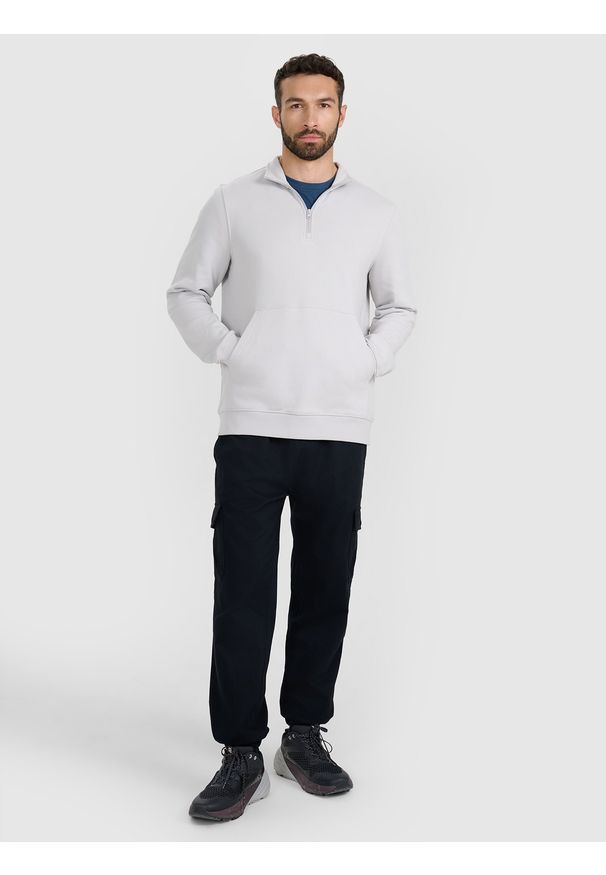 4f - 4F Bluza dresowa nierozpinana bez kaptura męska - szara XXL. Okazja: na co dzień. Typ kołnierza: bez kaptura. Kolor: szary. Materiał: dresówka. Wzór: gładki, ze splotem. Styl: klasyczny, casual