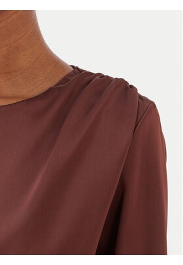 Rinascimento Bluzka CFC0126404003 Brązowy Regular Fit. Kolor: brązowy. Materiał: syntetyk