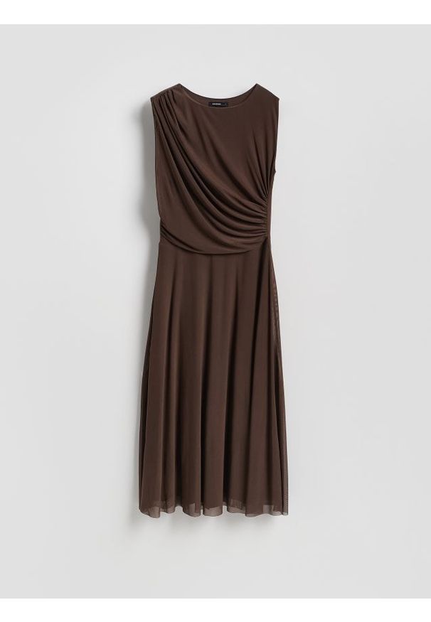Reserved - Sukienka midi - ciemnobrązowy. Kolor: brązowy. Materiał: tkanina. Typ sukienki: proste. Długość: midi