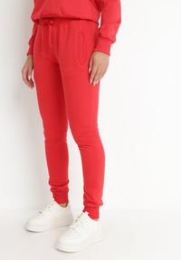 Born2be - Czerwone Spodnie Pirano. Kolor: czerwony. Materiał: dresówka, polar, dzianina. Sezon: zima, jesień