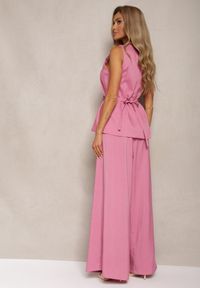 Renee - Różowy Komplet Bluzka bez Rękawów z Aplikacją 3D Spodnie Typu Palazzo Wreviana. Kolor: różowy. Materiał: materiał. Wzór: aplikacja #3