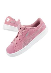 Buty do chodzenia niemowlęce Puma Vikky. Zapięcie: sznurówki. Kolor: różowy. Materiał: materiał, syntetyk. Szerokość cholewki: normalna. Model: Puma Vikky. Sport: turystyka piesza