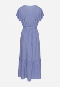 Born2be - Niebieska Wiskozowa Sukienka z Kopertowym Dekoltem z Paskiem Savorlisse. Okazja: na co dzień. Kolor: niebieski. Materiał: wiskoza. Wzór: aplikacja. Typ sukienki: kopertowe. Styl: casual, klasyczny #2