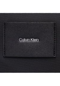 Calvin Klein Saszetka Ck Must Reporter K50K509117 Czarny. Kolor: czarny. Materiał: materiał