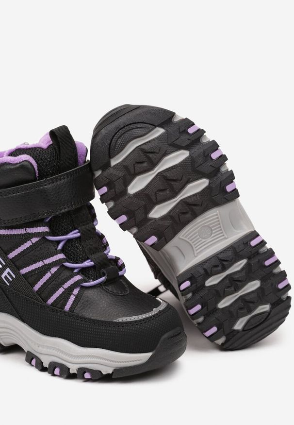 Born2be - Czarno-Fioletowe Sportowe Botki Clibee Mocno Ocieplone z Rzepem Bronexa. Kolor: czarny. Materiał: futro. Styl: sportowy