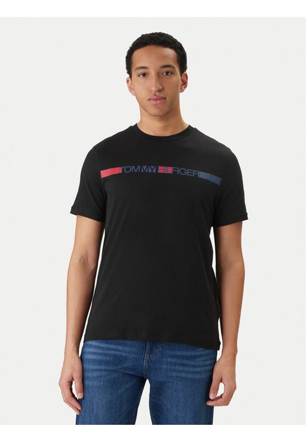 TOMMY HILFIGER - Tommy Hilfiger T-Shirt Brand Love MW0MW42368 Czarny Regular Fit. Kolor: czarny. Materiał: bawełna