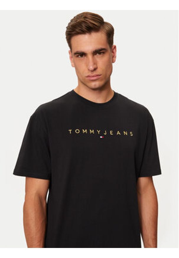 Tommy Jeans T-Shirt DM0DM19694 Czarny Regular Fit. Kolor: czarny. Materiał: bawełna
