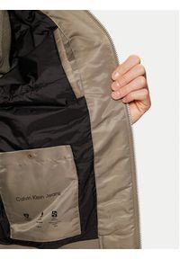 Calvin Klein Jeans Kurtka bomber 00040EM524 Brązowy Regular Fit. Kolor: brązowy. Materiał: syntetyk #3